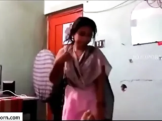 Indian Young Desi couple wiping out up  -- jojoporn.com