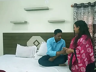 Indian hot Bengali Bhabhi secret sex! with evident dirty audio